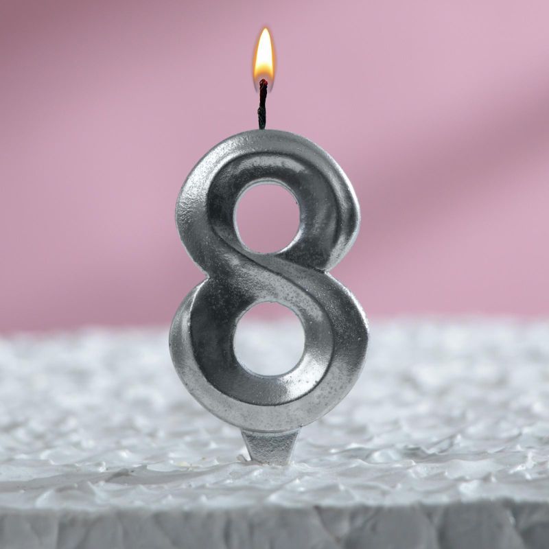 Свеча д/торта ГРАНЬ сереб металлик цифра "8"
