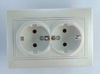 Розетка СУ с/з 16А USB LEZARD Мира 16А белая