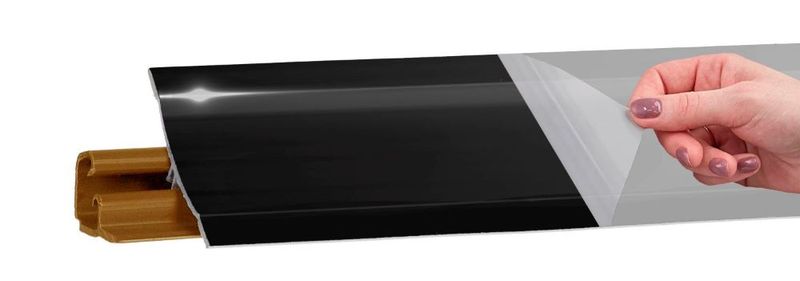 Плинтус LB23 Черный глянец 3м (загл 619)